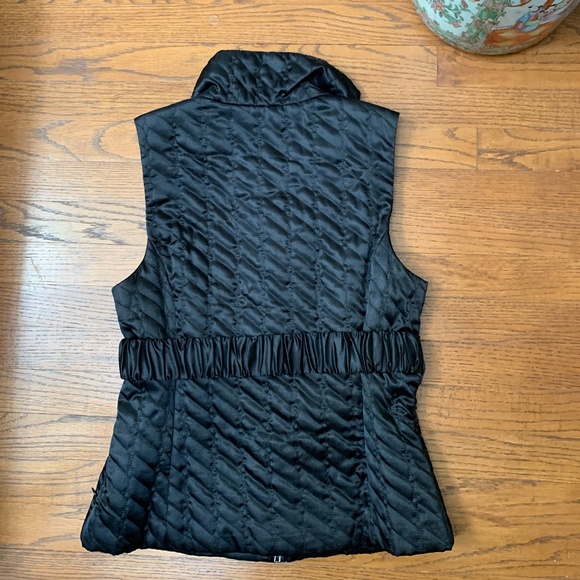 White House Black Market- Women’s Vest - Picture 5 of 5